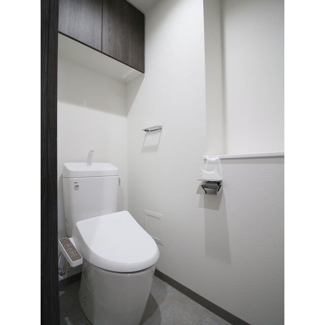 トイレ　温水洗浄暖房便座