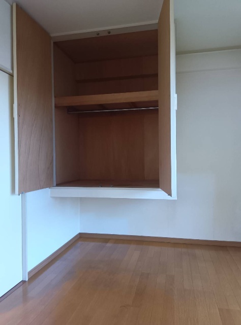 収納　リフォーム中
