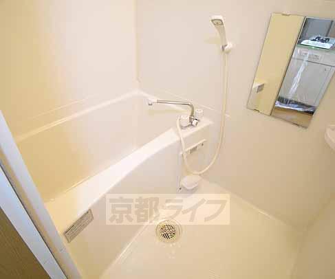 バス・シャワールーム　綺麗なお風呂です。