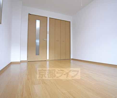 居室・リビング　広い室内です。