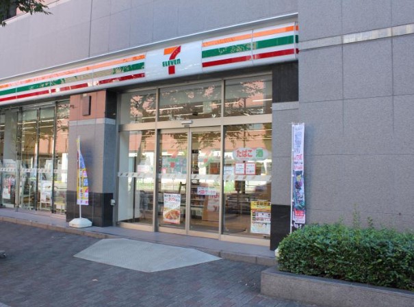 コンビニ　セブン－イレブン日本橋人形町２丁目店（コンビニ）まで77m