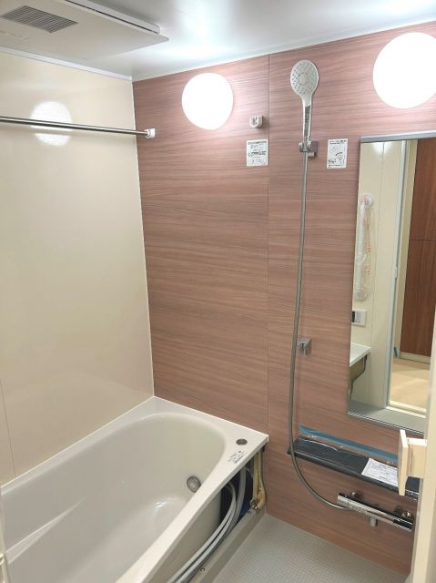 バス・シャワールーム