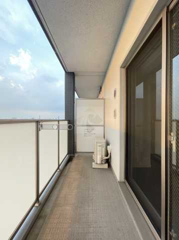 バルコニー　エスティメゾン王子