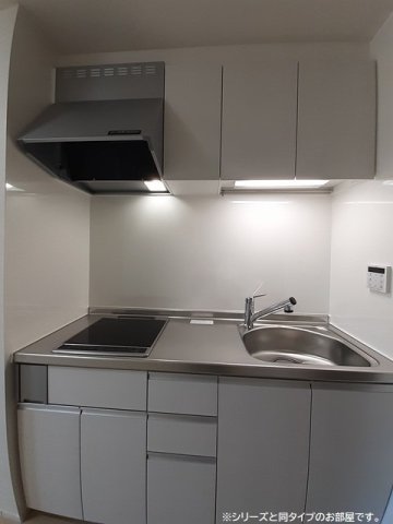 キッチン　コンパクトなキッチンで掃除もラクラク