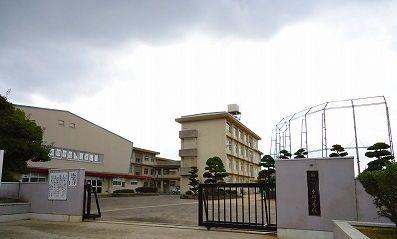 小学校　福山市立幕山小学校（小学校）まで674m