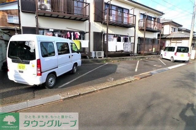 駐車場　駐車場