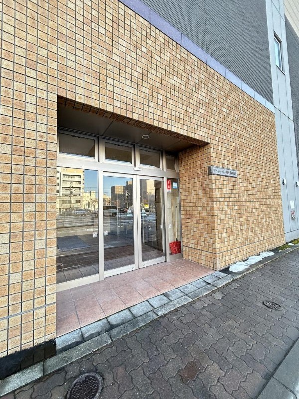 エントランス　エントランス