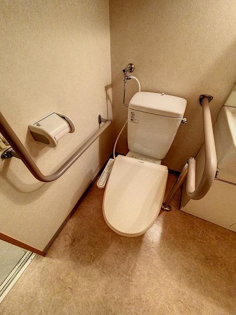 トイレ　トイレ