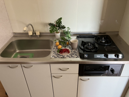 キッチン　キッチン（システムキッチン・ガスコンロ2口）