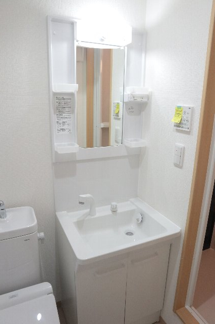 洗面設備　忙しい朝には欠かせない洗面所です