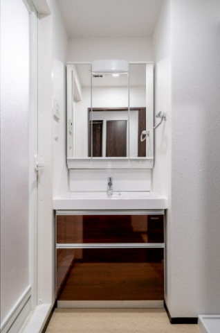 洗面設備　脱衣スペースもあります