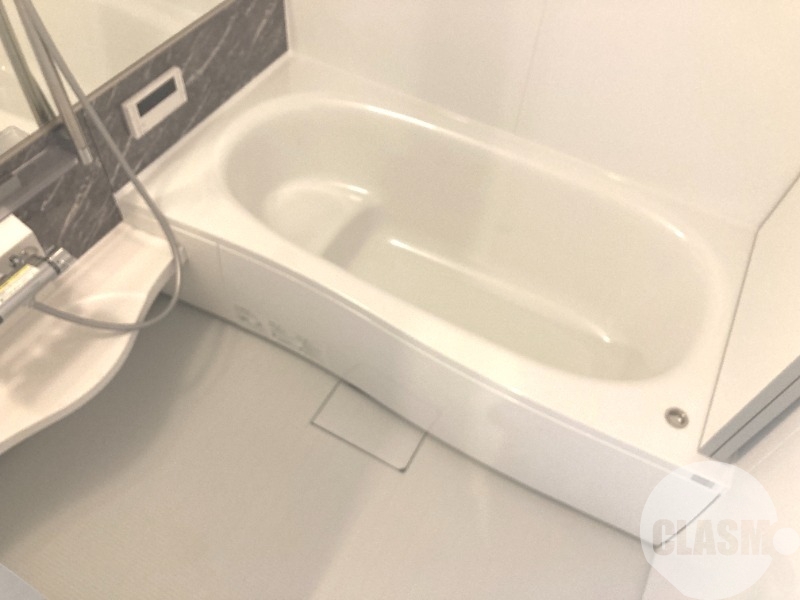 バス・シャワールーム　浴室乾燥機＆追焚機能付き広々バスルーム♪