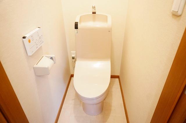 トイレ　トイレ