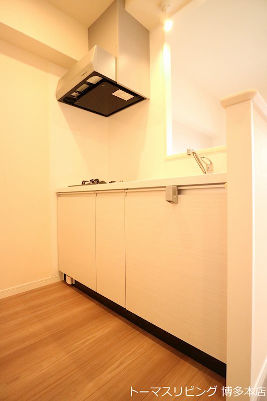 キッチン　※別号室の参考写真になります。