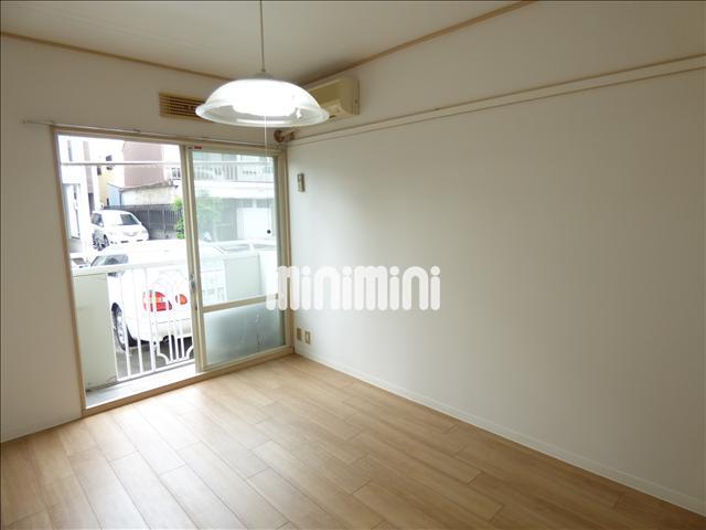 その他部屋・スペース　南向きでお部屋も明るくなります。