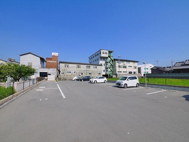 駐車場　駐車場です