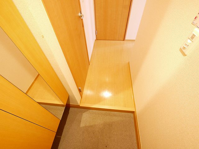 玄関　落ち着いた玄関です