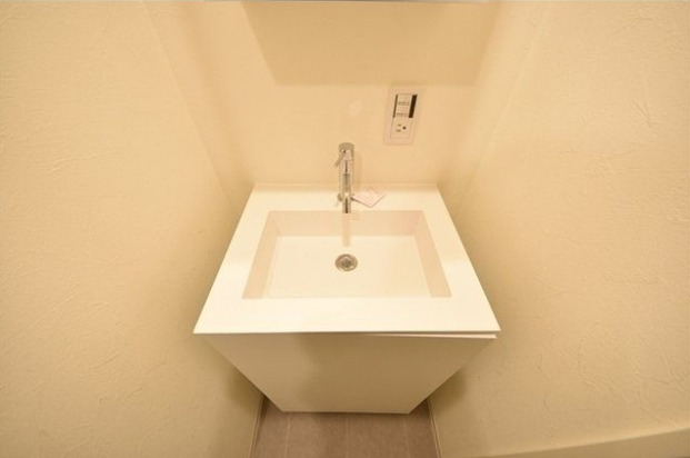 洗面設備　※別部屋の参考写真です。