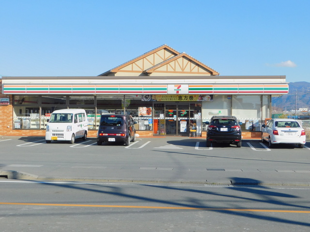 コンビニ　セブンイレブン三島平田店（コンビニ）まで739m