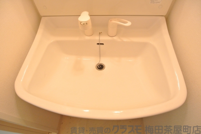洗面設備　朝の準備もバッチリ独立洗面台