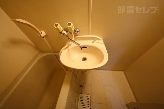 洗面設備　４０５号室