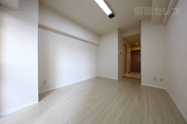 居室・リビング　４０５号室