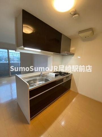 キッチン　キッチンでお料理をお楽しみください