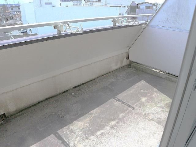 バルコニー　写真は別室