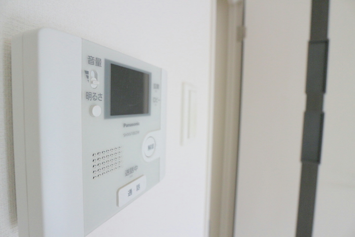 セキュリティ　モニター付きインターホンです♪