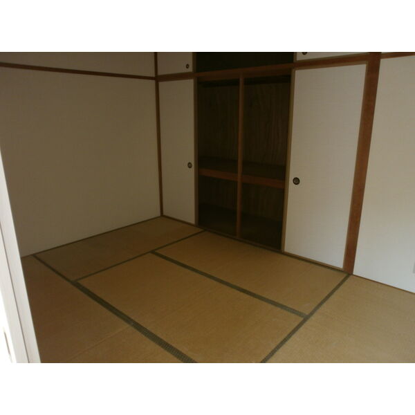 収納　※別室の参考写真の為、現況優先です。