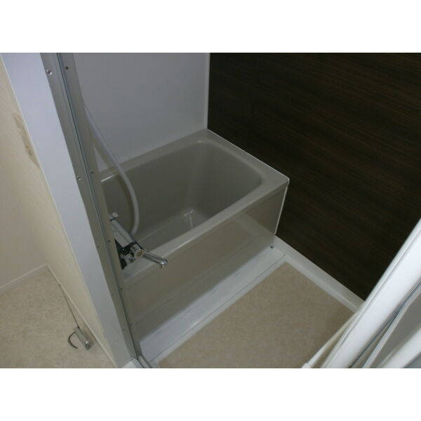 バス・シャワールーム　※別室の参考写真の為、現況優先です。