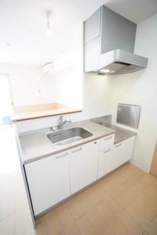 キッチン　※同物件・同タイプの写真です。