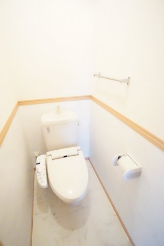 トイレ　※同物件・同タイプの写真です。