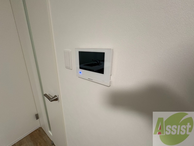 セキュリティ　ＴＶモニター付インターホンです。来客者の顔が見えるので安心！