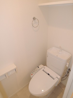 トイレ　同物件参考他部屋です。