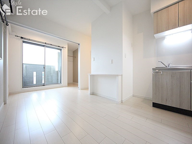 居室・リビング　内装