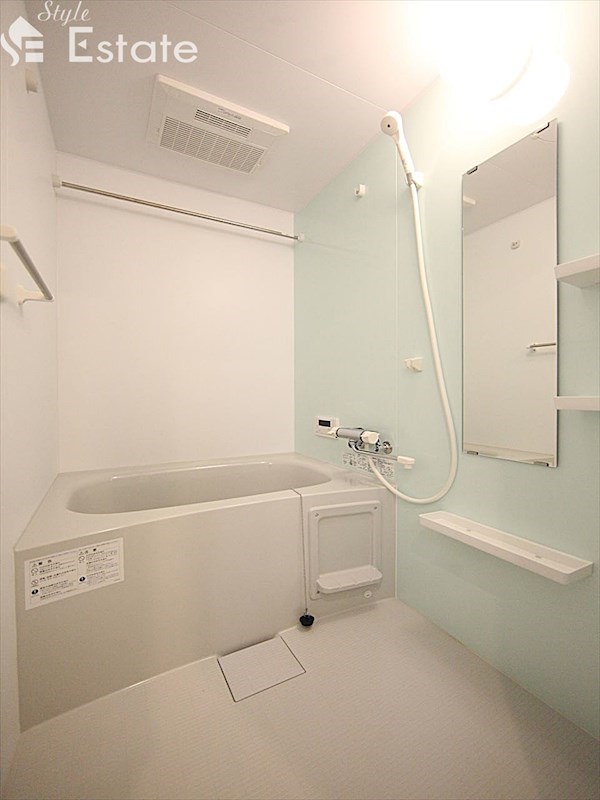 バス・シャワールーム　バスルーム