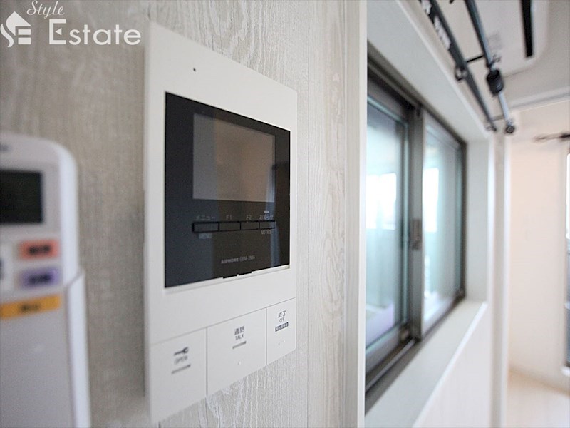 セキュリティ　モニター付きインターホン