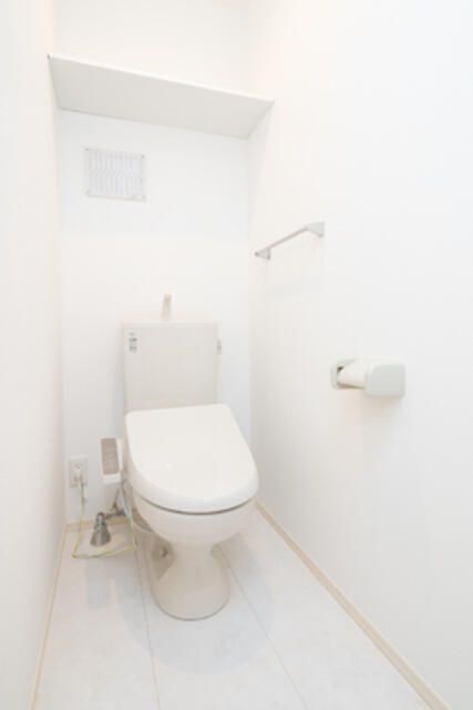 トイレ　写真は同タイプ住居です