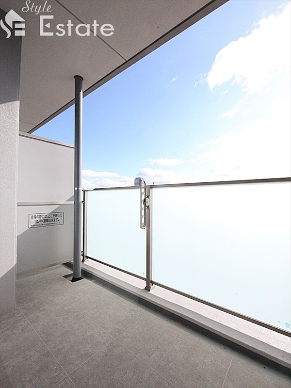 バルコニー　バルコニー