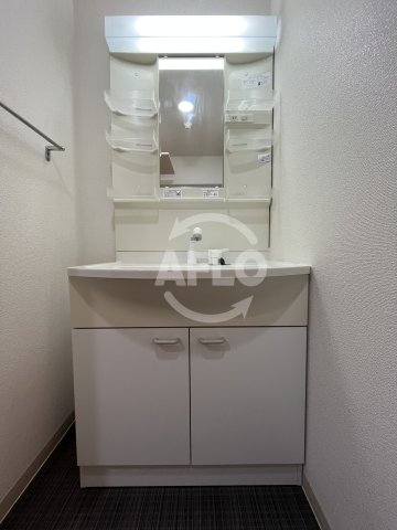 洗面設備　アルデール江坂　洗面台
