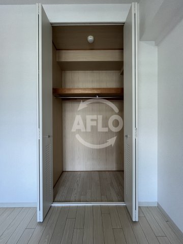 収納　アルデール江坂　クローゼット