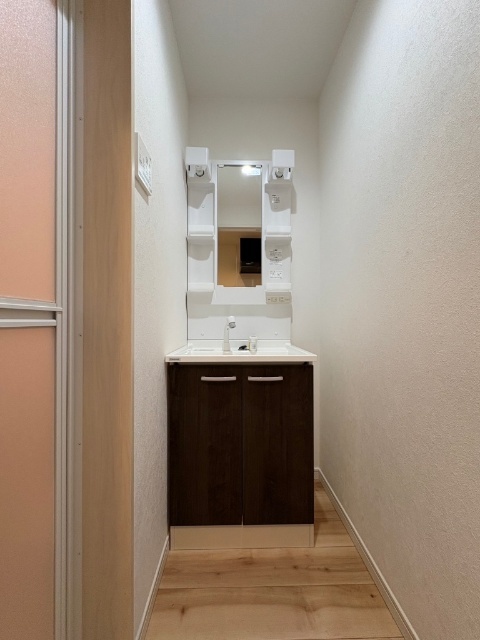 洗面設備　リフォーム中または居住