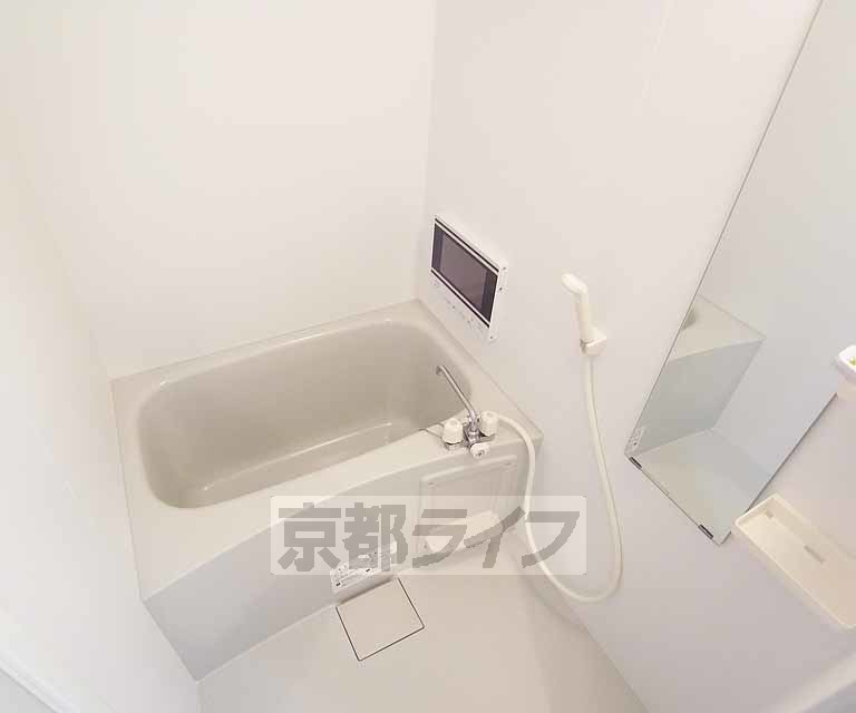 バス・シャワールーム　ｔｖ付きです。