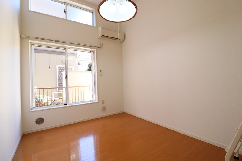 居室・リビング　※同室参考写真※