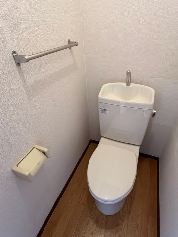 トイレ　2026年6月　トイレ一式交換済み