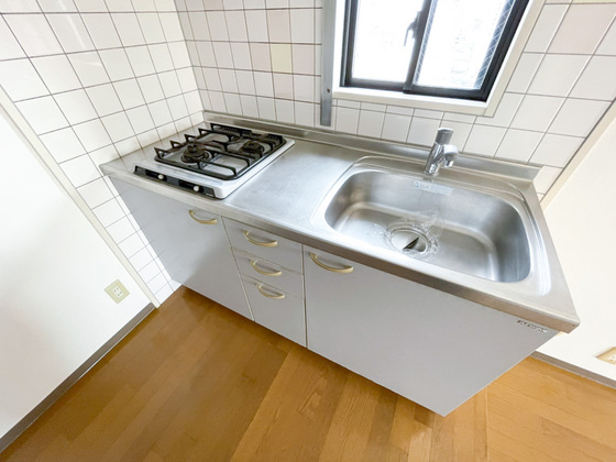 キッチン　※別部屋の写真です