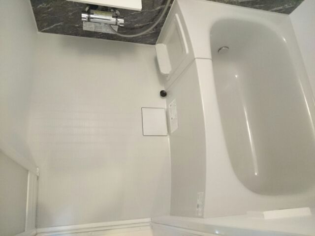 バス・シャワールーム　ゆったり過ごせるお風呂です