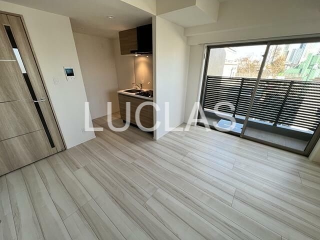 バルコニー　バルコニー付で洗濯物も安心♪