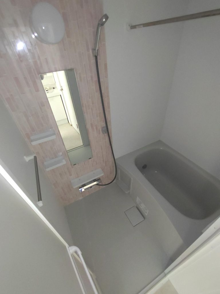 バス・シャワールーム　バルコニー